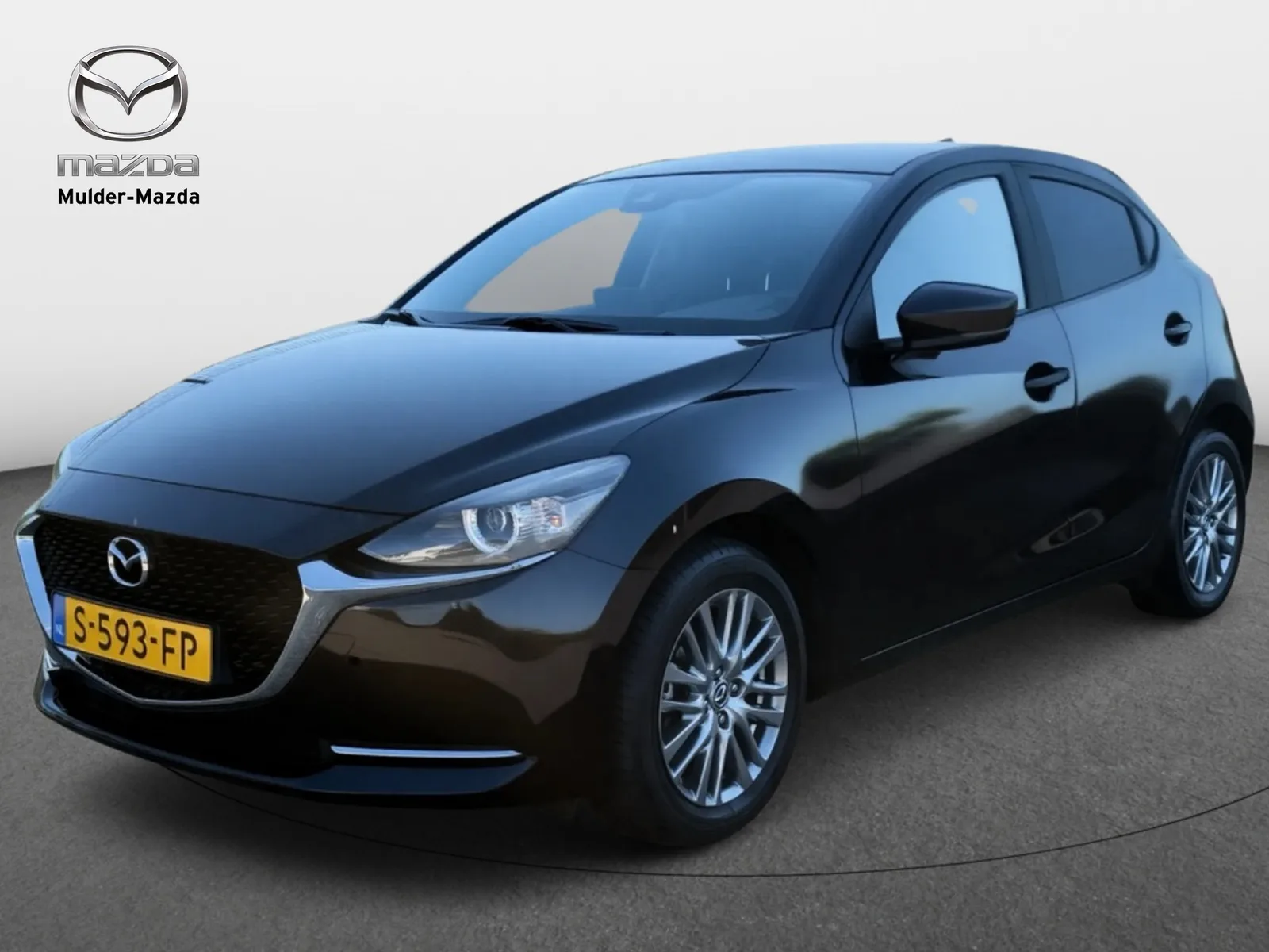 Mazda 15 (2023) — foto 1
