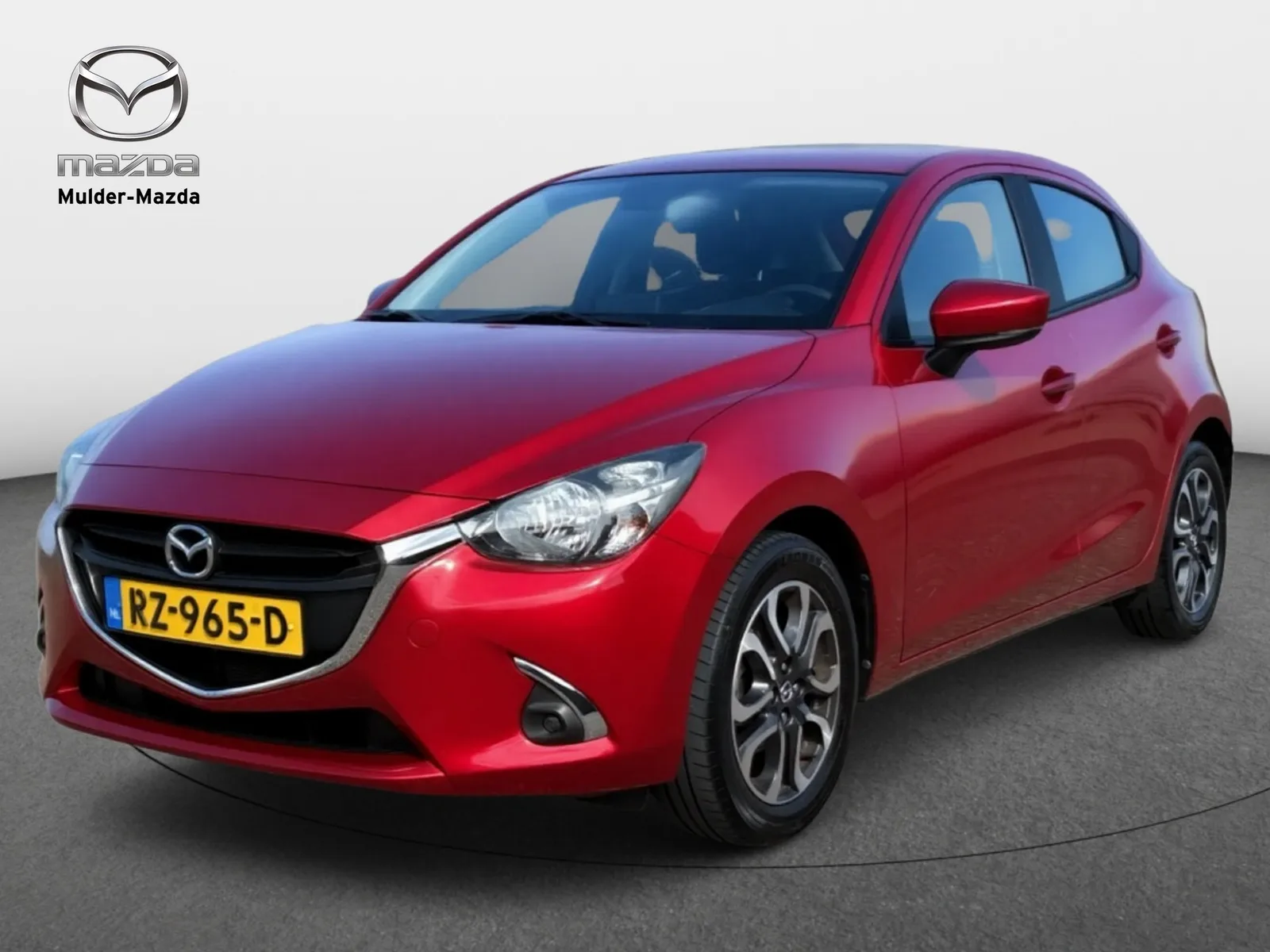 Mazda 15 (2018) — foto 1