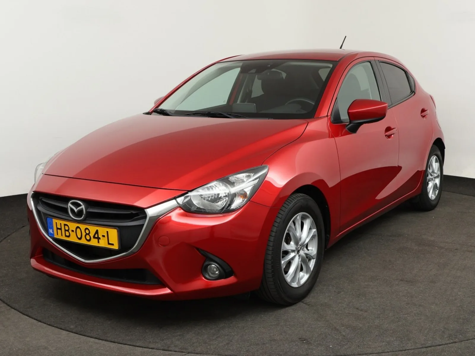 Mazda 2 (2015) — foto 1