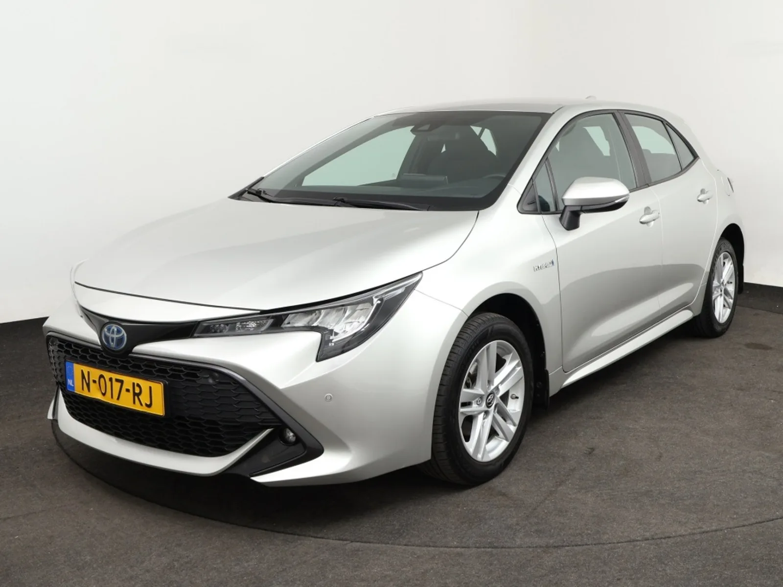 Mazda 18 (2019) — foto 1