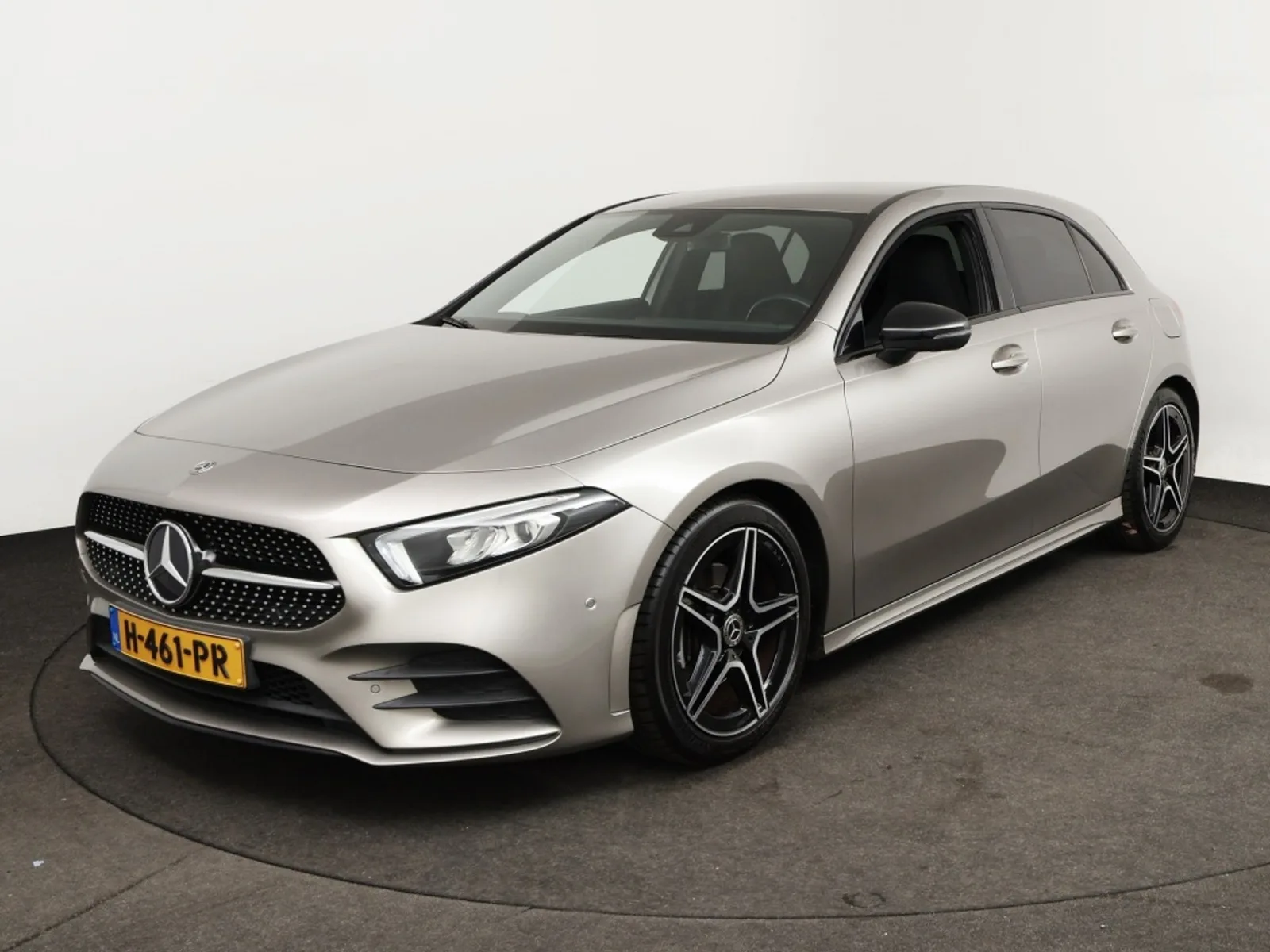 Mercedes-Benz A-Klasse (2020) — foto 1
