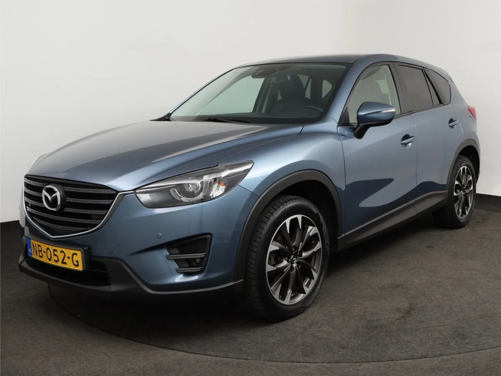 Mazda 20 (2017) — foto 1