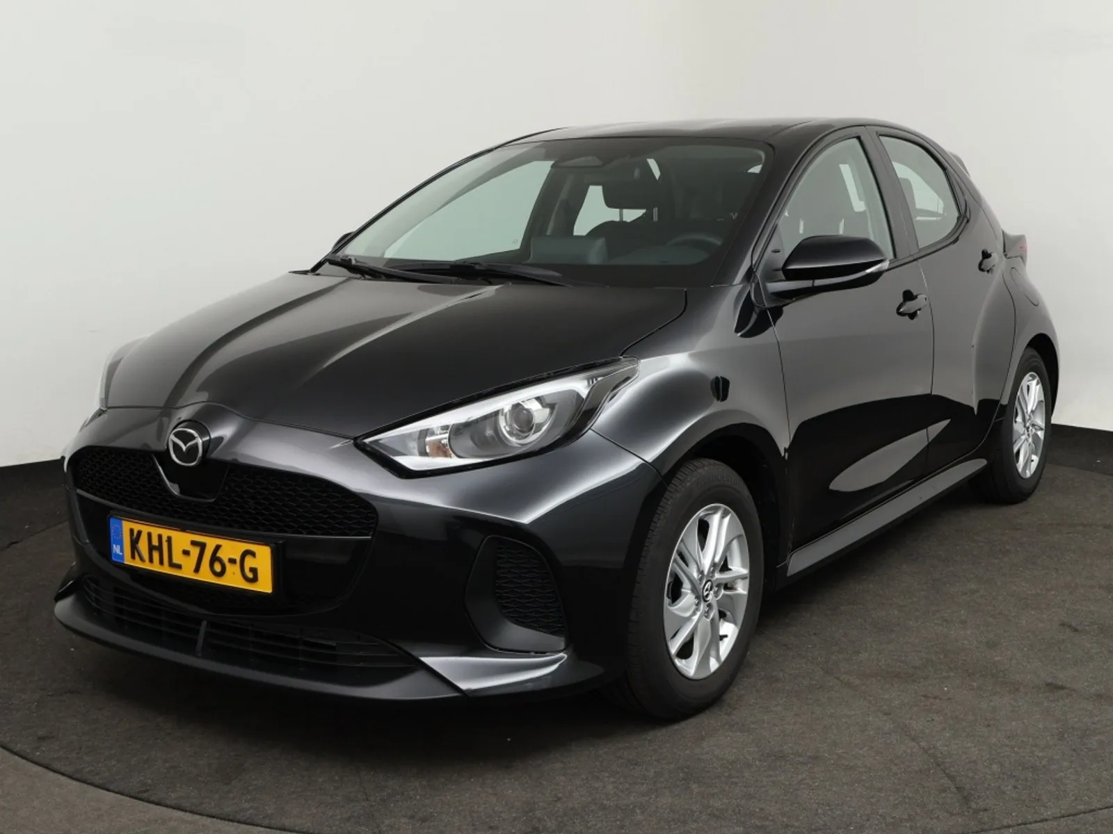 Mazda Hybrid (2026) — foto 1