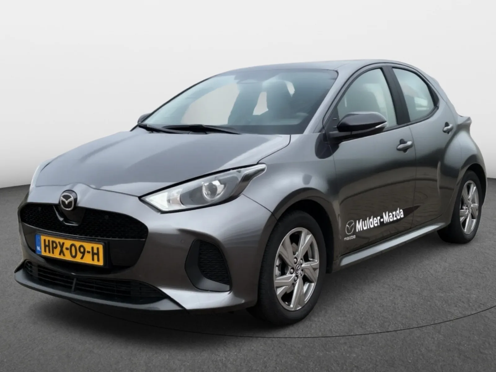 Mazda Hybrid (2025) — foto 1