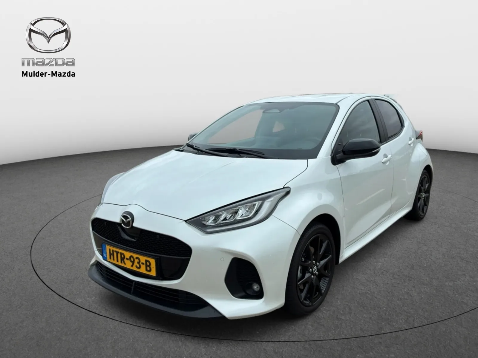 Mazda Hybrid (2025) — foto 1
