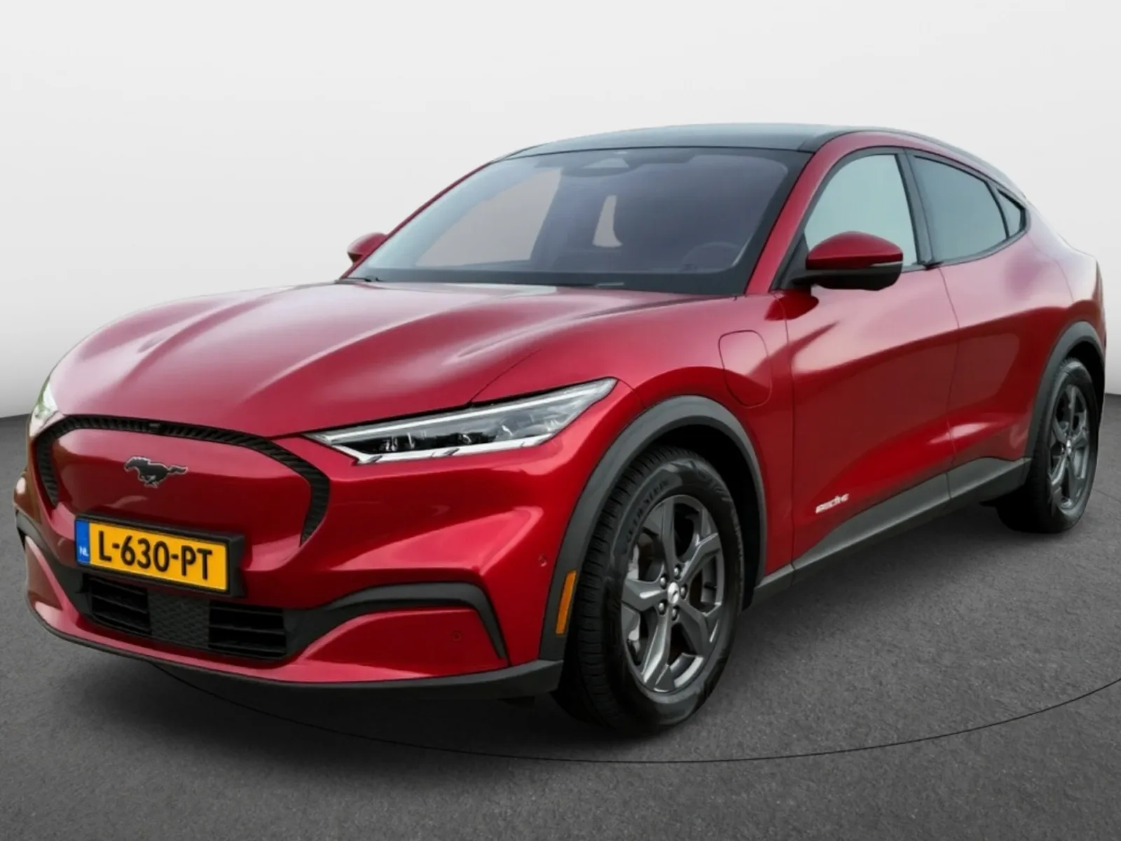 Ford Mustang (2021) — foto 1