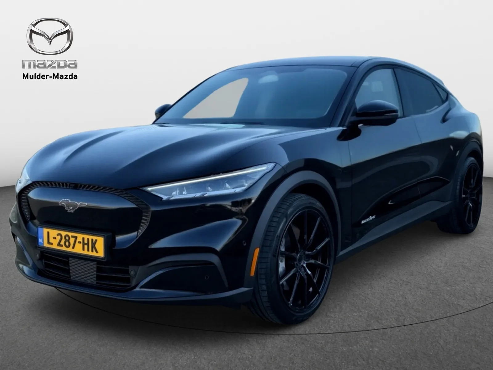 Mazda Mach (2021) — foto 1