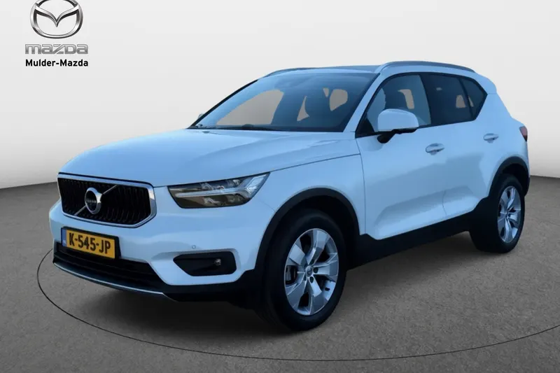 Volvo XC40 (2021)
