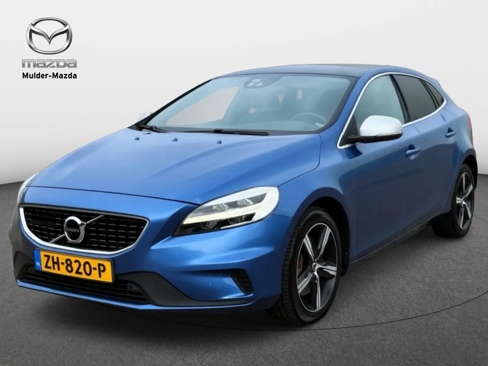 Volvo V40 (2019) — foto 1
