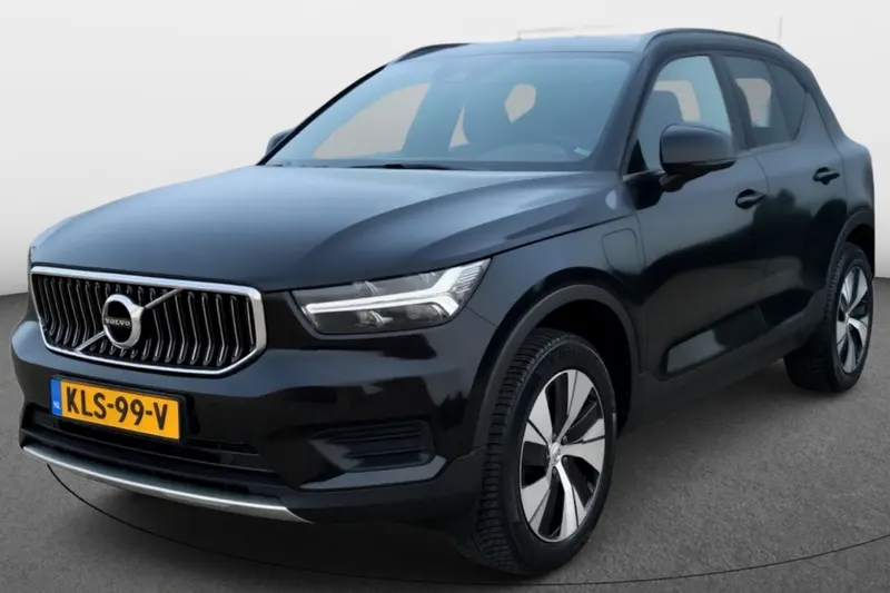 Volvo XC40 (2022)
