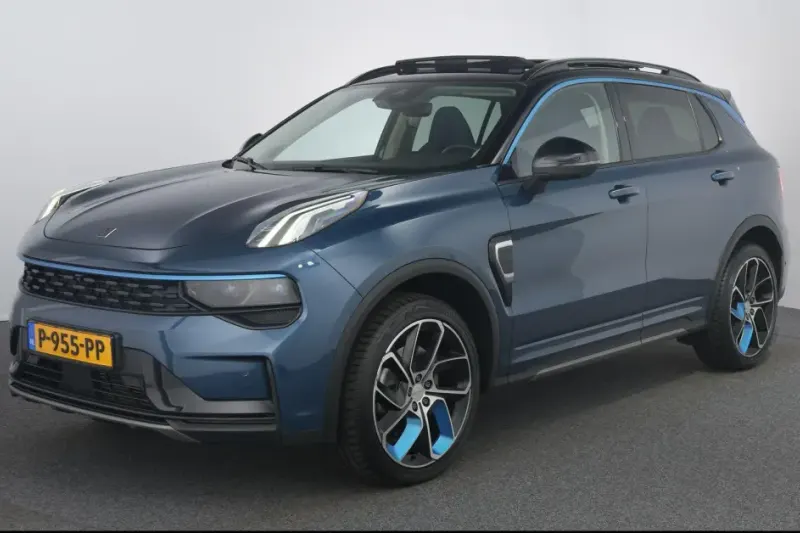 Lynk & Co 01 (2022)