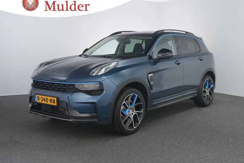Lynk & Co 01 (2022)