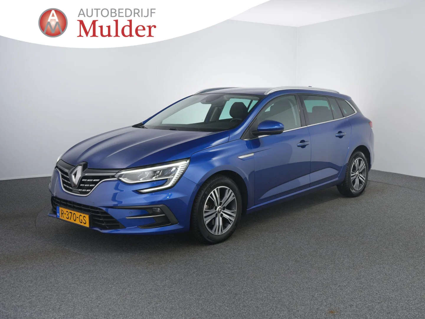 Renault Mégane (2022) — foto 1