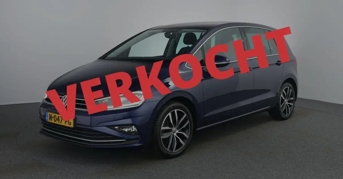 Volkswagen Golf (2020) — foto 1