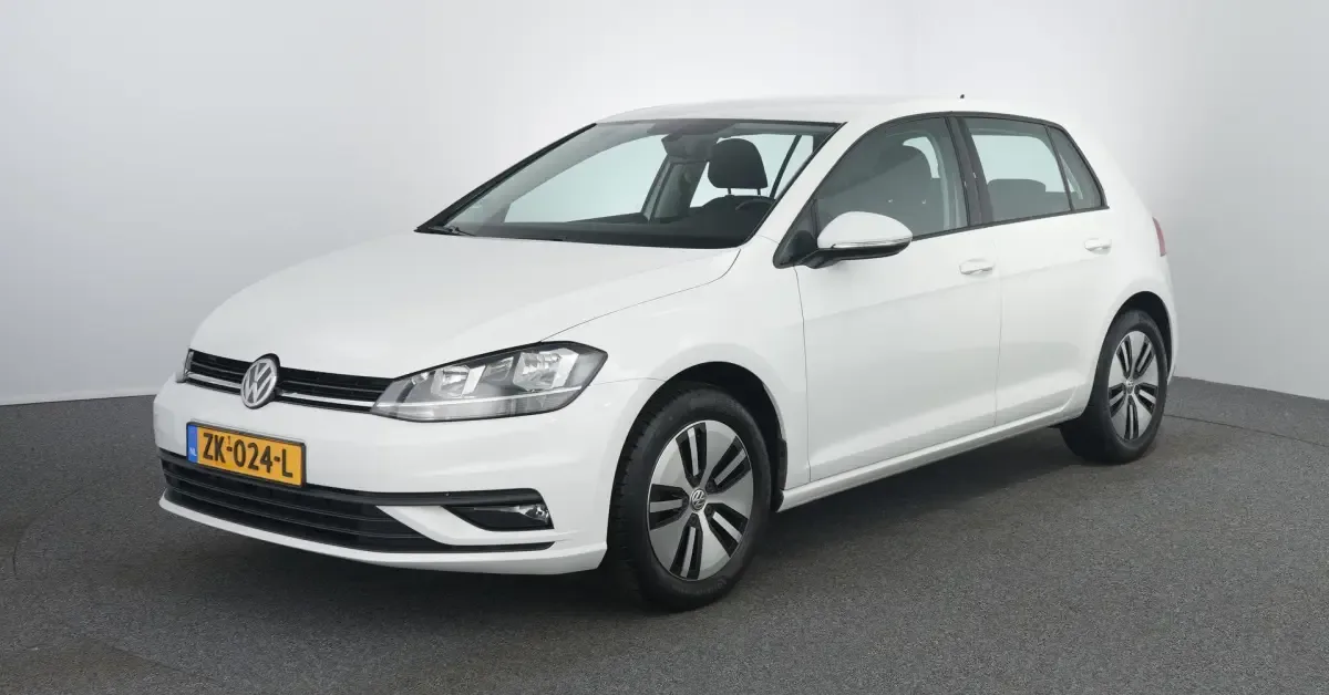 Volkswagen Golf (2018) — foto 1