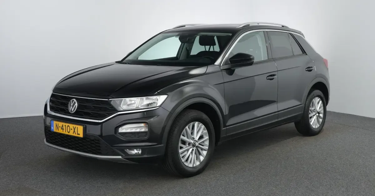 Volkswagen T-Roc (2022) — foto 1