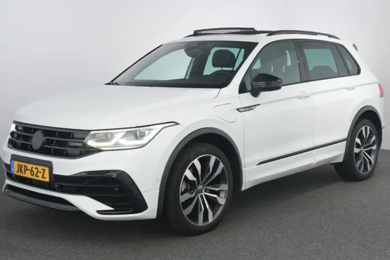 Volkswagen Tiguan (2022)