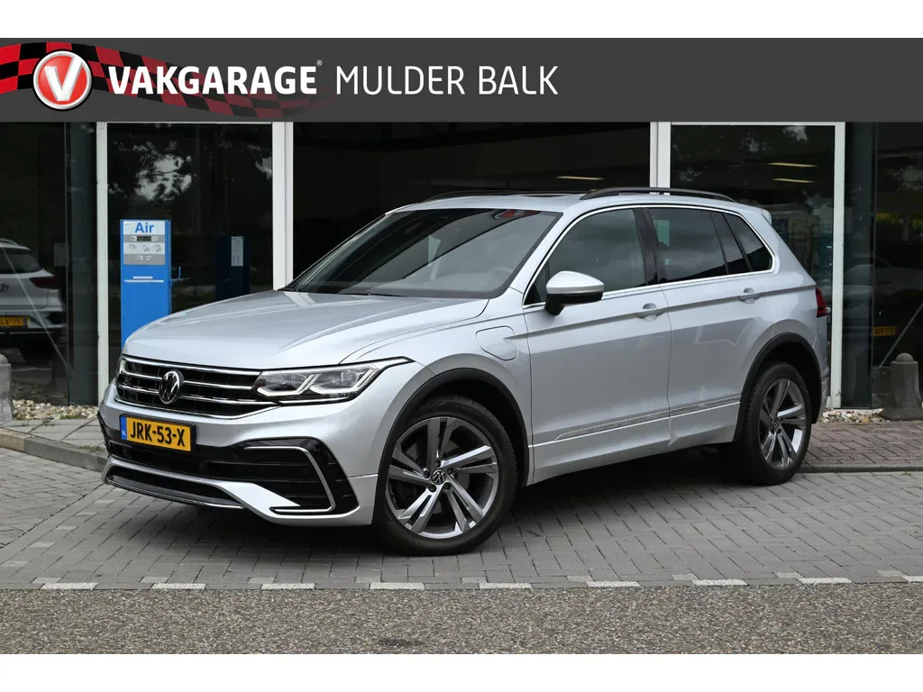 Volkswagen Tiguan (2022) — foto 1
