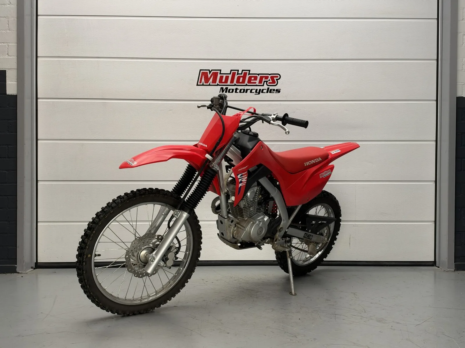 Honda CRF 125 F (2025) — foto 1