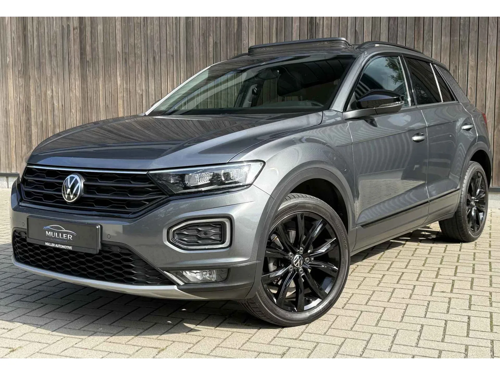 Volkswagen T-Roc (2021) — foto 1