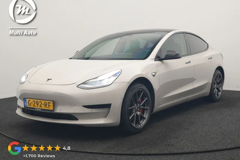 Tesla Model 3 (2019)