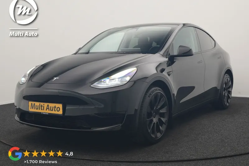 Tesla Model Y (2023)