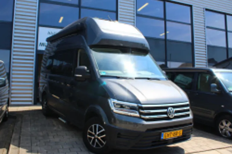 Volkswagen Grand (2022)