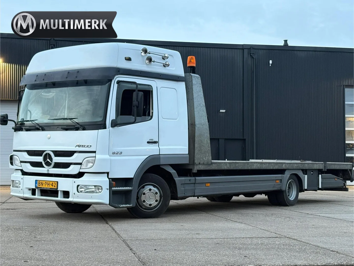 Mercedes-Benz Atego (2000) — foto 1