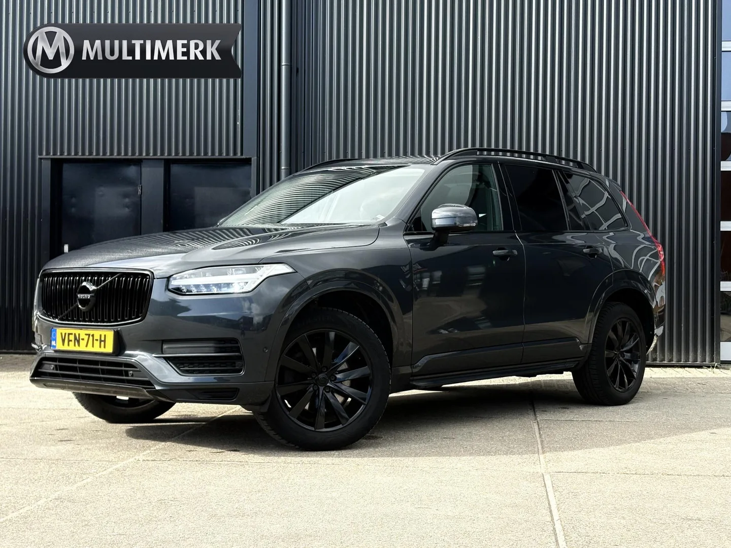 Volvo XC90 (2017) — foto 1