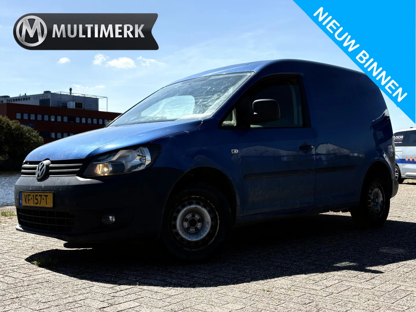 Volkswagen Caddy (2013) — foto 1