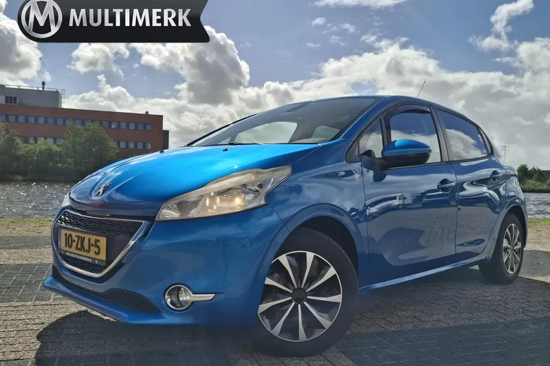 Peugeot 208 (2012)