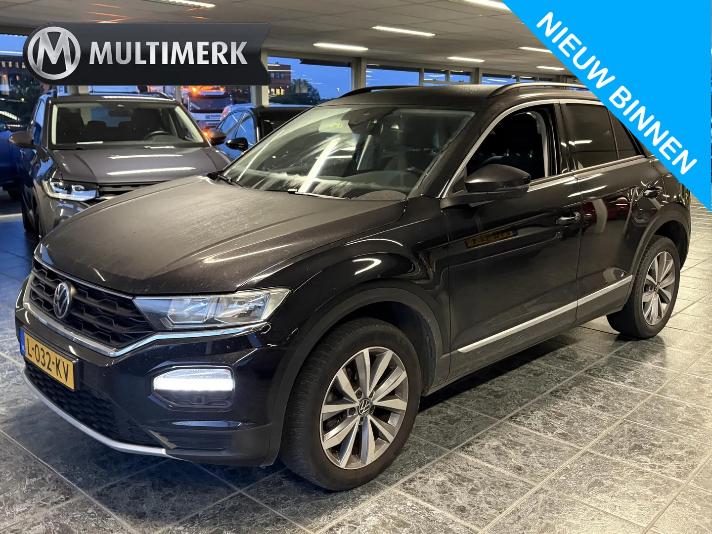 Volkswagen T-Roc (2020) — foto 1