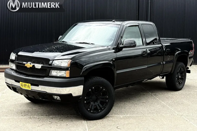 Chevrolet Silverado (2003)