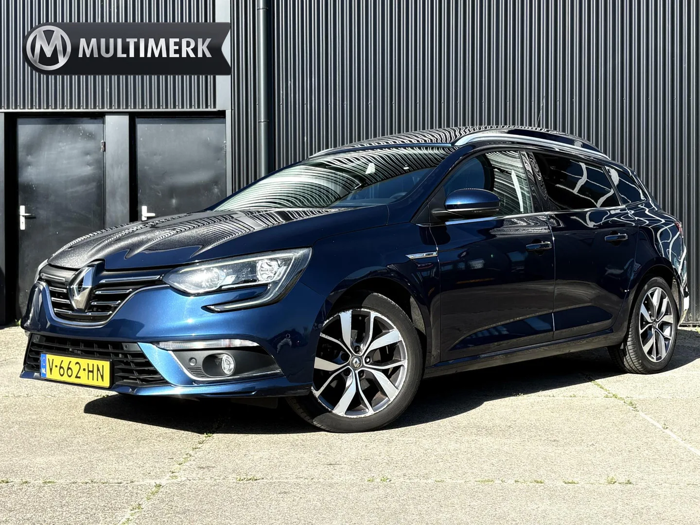 Renault Mégane (2017) — foto 1