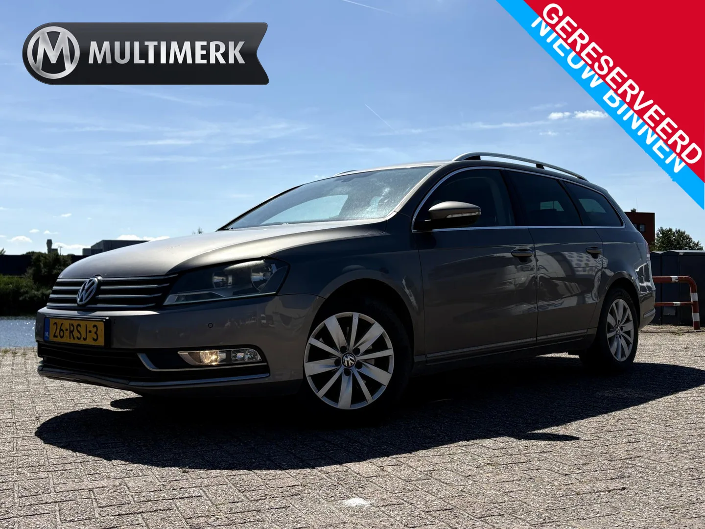 Volkswagen Passat (2011) — foto 1