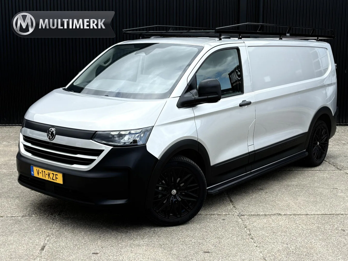 Volkswagen Transporter (2024) — foto 1