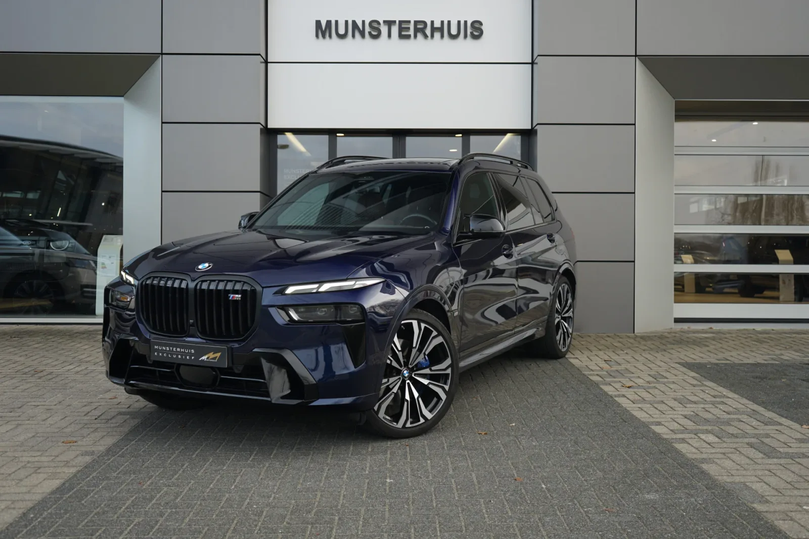 BMW X7 (2023) — foto 1
