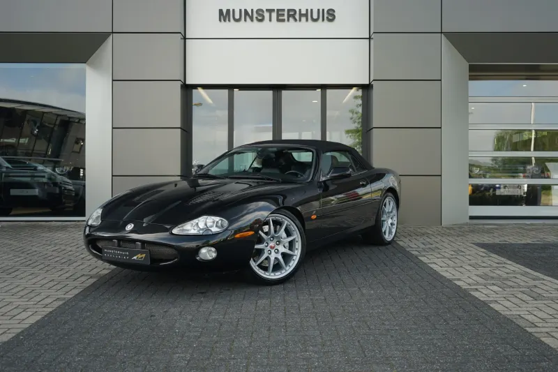 Jaguar XKR (2003)