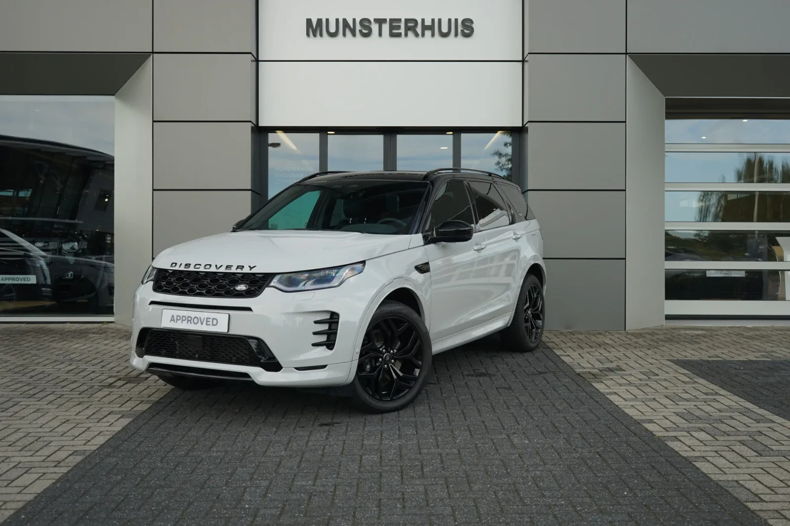Land Rover Discovery Sport (2026) — foto 1