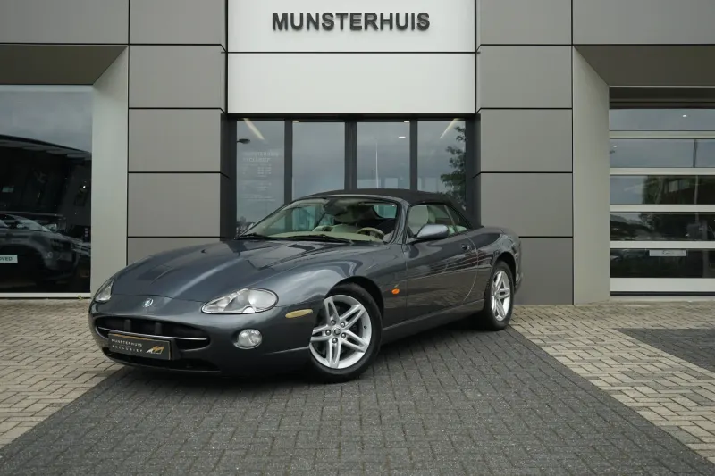 Jaguar XK8 (2005)