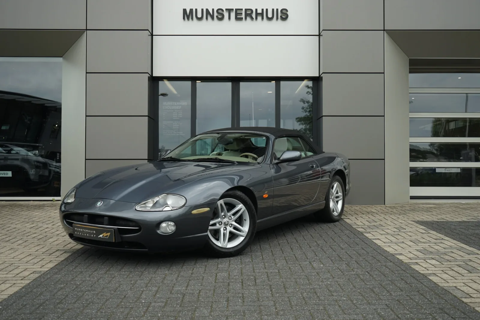 Jaguar XK8 (2005) — foto 1