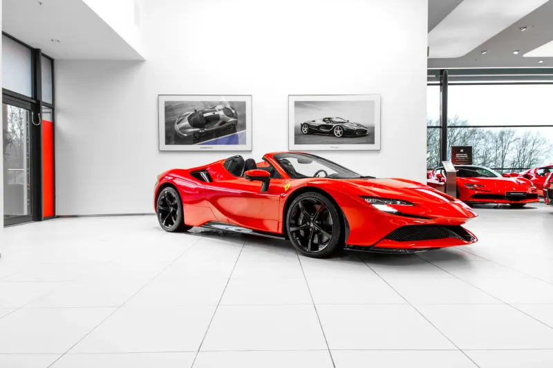 Ferrari SF90 Spider (2025)