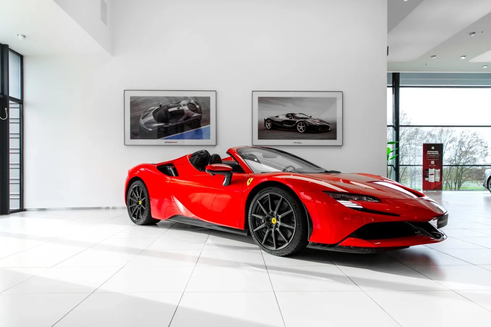 Ferrari SF90 Spider (2023) — foto 1