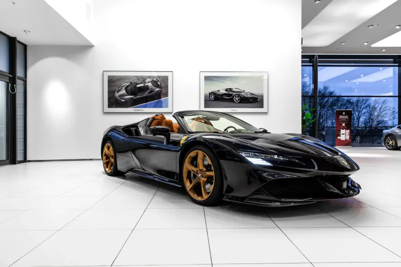Ferrari SF90 Spider (2025)