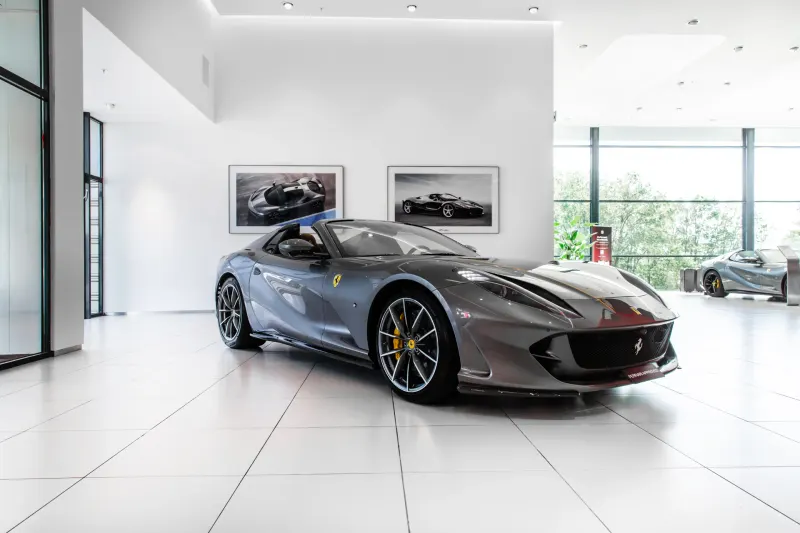 Ferrari 812 GTS (2020)