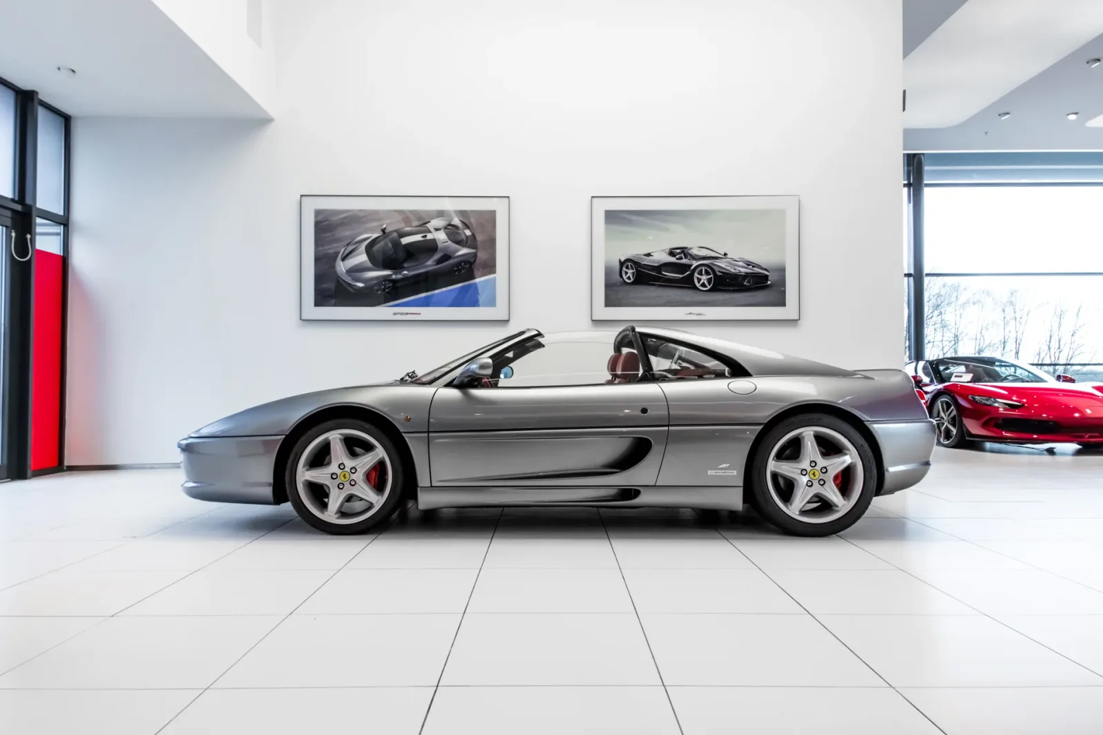 Ferrari F355 (1998) — foto 1