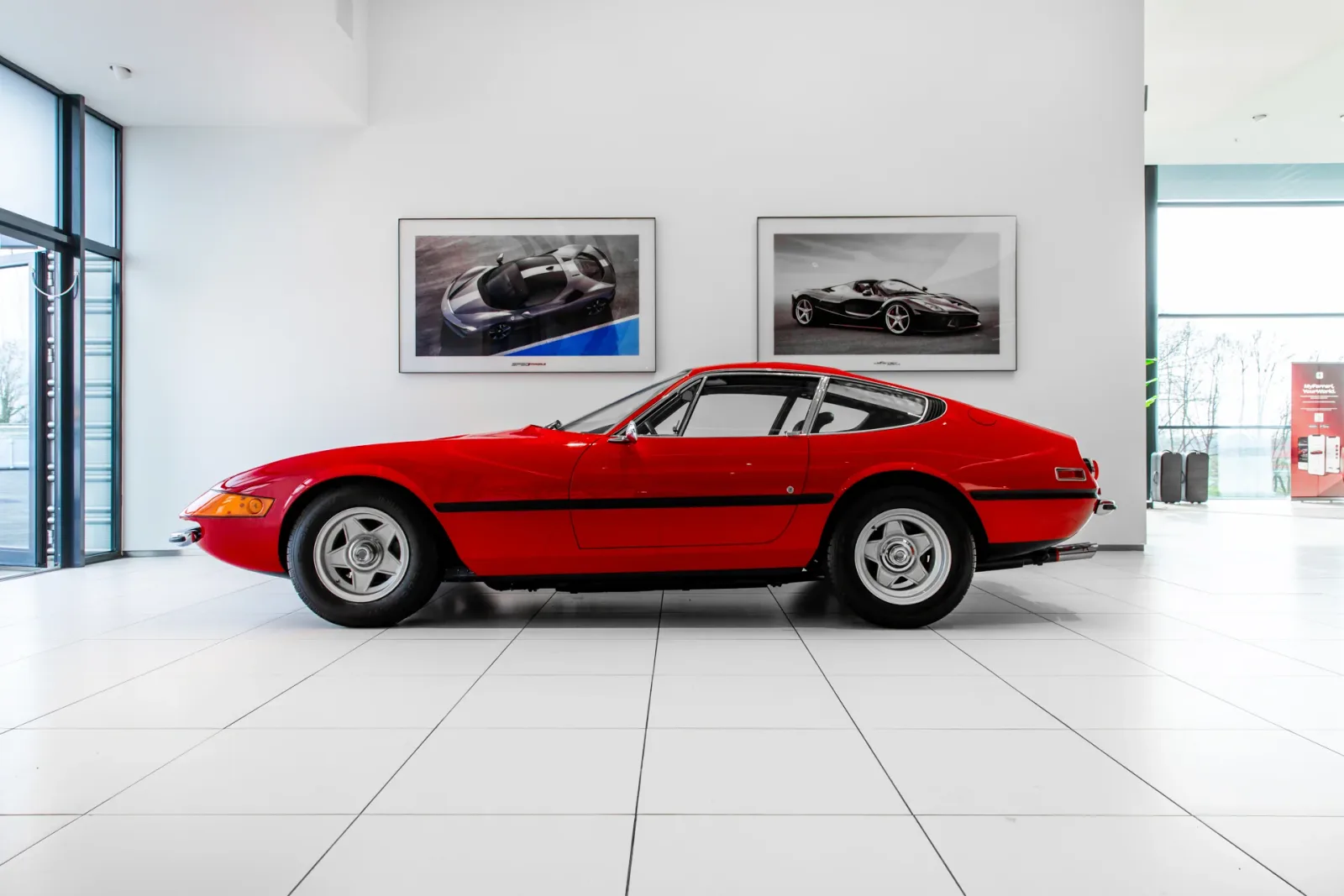 Ferrari 365 (1971) — foto 1