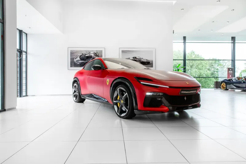 Ferrari Purosangue (2024)