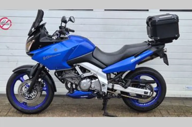Suzuki V-Strom (2004)