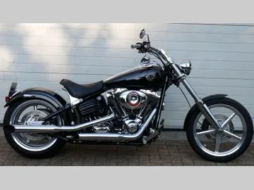 Harley-Davidson Rocker C (2009) — foto 1
